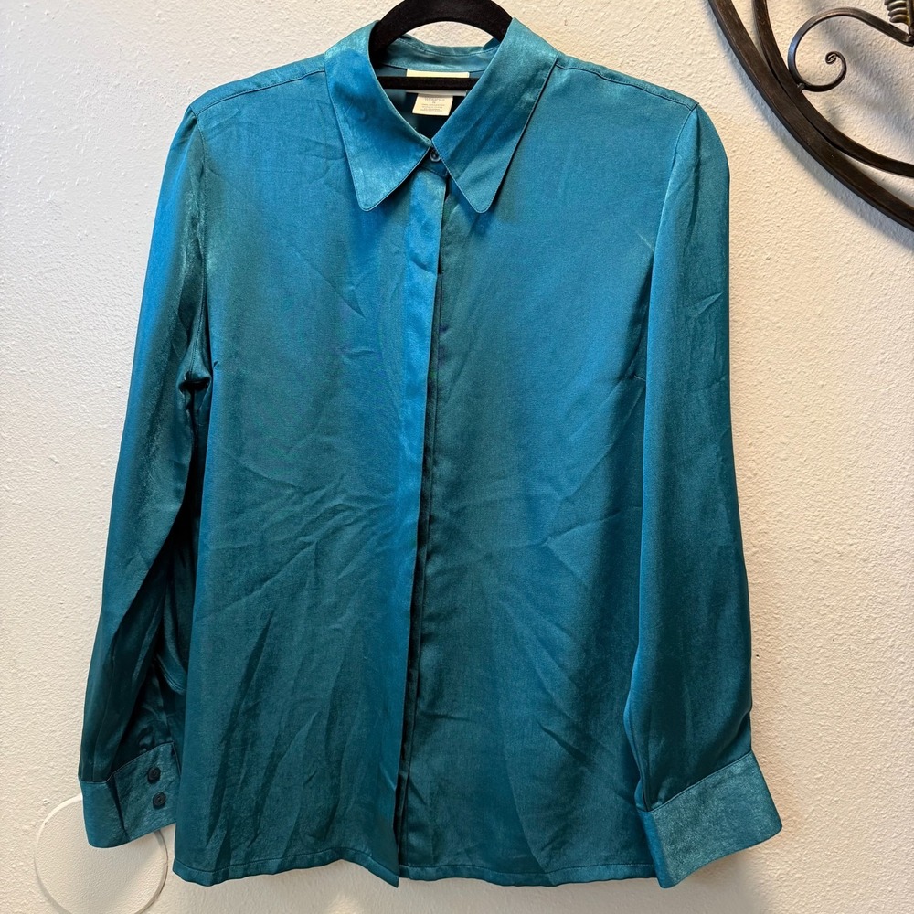 TravelSmith Women's Satin Button Down Blouse Teal blue Long Sleeve‎ Chic Top S